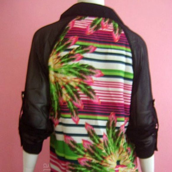 Angela Plus Juniors Size Button up Blouse Size 3XL - Picture 3 of 3